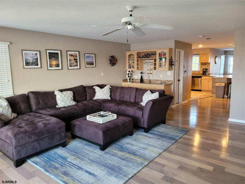 4609 Atl-Brigantine Blvd #B, Brigantine, New Jersey 08203-9999, 4 Bedrooms Bedrooms, 10 Rooms Rooms,3 BathroomsBathrooms,Condominium,For Sale,Atl-Brigantine Blvd #B,543751