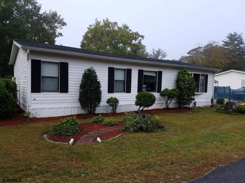 3 Holly, Egg Harbor City, New Jersey 08215, 2 Bedrooms Bedrooms, 8 Rooms Rooms,2 BathroomsBathrooms,Residential,For Sale,Holly,543814