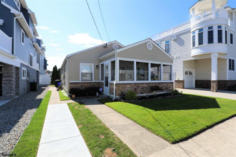 4 35th, New Jersey 08403, 3 Bedrooms Bedrooms, 7 Rooms Rooms,2 BathroomsBathrooms,Rental non-commercial,For Sale,35th,543952