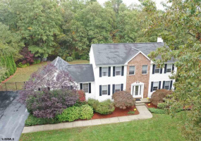 512 Bella, Galloway Township, New Jersey 08205, 4 Bedrooms Bedrooms, 16 Rooms Rooms,2 BathroomsBathrooms,Residential,For Sale,Bella,543973