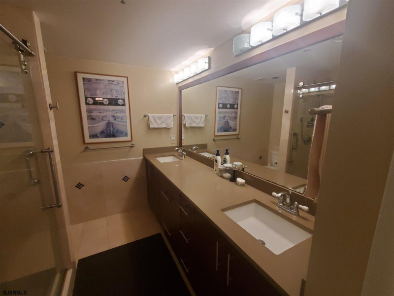 3101 Boardwalk, Atlantic City, New Jersey 08401, 1 Bedroom Bedrooms, 5 Rooms Rooms,1 BathroomBathrooms,Condominium,For Sale,Boardwalk,544021