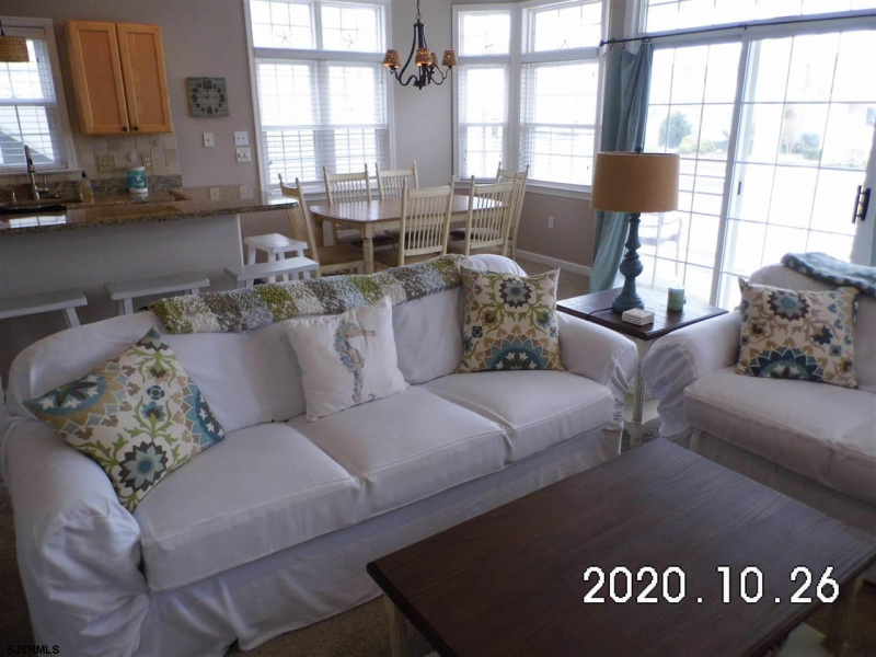 4912 West, Ocean City, New Jersey 08226-0000, 3 Bedrooms Bedrooms, 8 Rooms Rooms,2 BathroomsBathrooms,Condominium,For Sale,West,544036