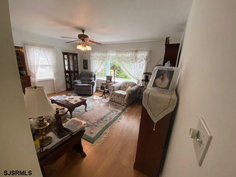 206 ROSEDALE AVE, Northfield, New Jersey 08225, 3 Bedrooms Bedrooms, 9 Rooms Rooms,2 BathroomsBathrooms,Residential,For Sale,ROSEDALE AVE,544063