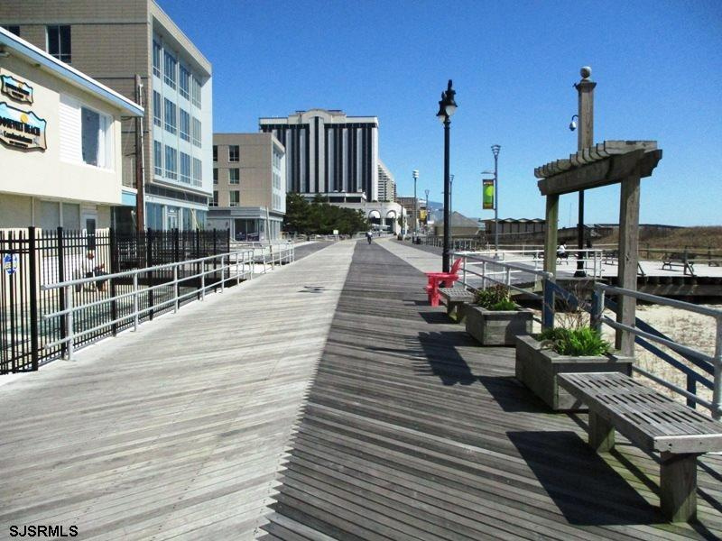 3801 Boardwalk, New Jersey 08401, 1 Bedroom Bedrooms, 3 Rooms Rooms,1 BathroomBathrooms,Rental non-commercial,For Sale,Boardwalk,544110