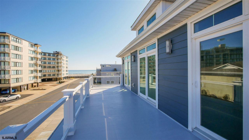 106 16th, Longport, New Jersey 08403, 4 Bedrooms Bedrooms, 14 Rooms Rooms,4 BathroomsBathrooms,Condominium,For Sale,16th,544092