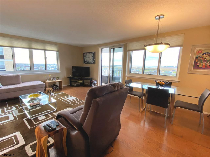 100 Berkley, Atlantic City, New Jersey 08401, 1 Bedroom Bedrooms, 4 Rooms Rooms,1 BathroomBathrooms,Condominium,For Sale,Berkley,544114