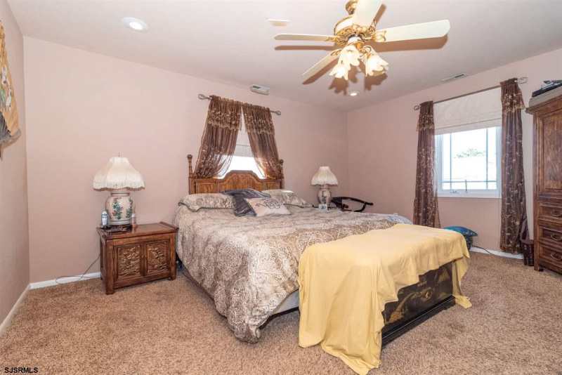 31 Kirkwood Circle, Brigantine, New Jersey 08203, 5 Bedrooms Bedrooms, 9 Rooms Rooms,4 BathroomsBathrooms,Residential,For Sale,Kirkwood Circle,544162