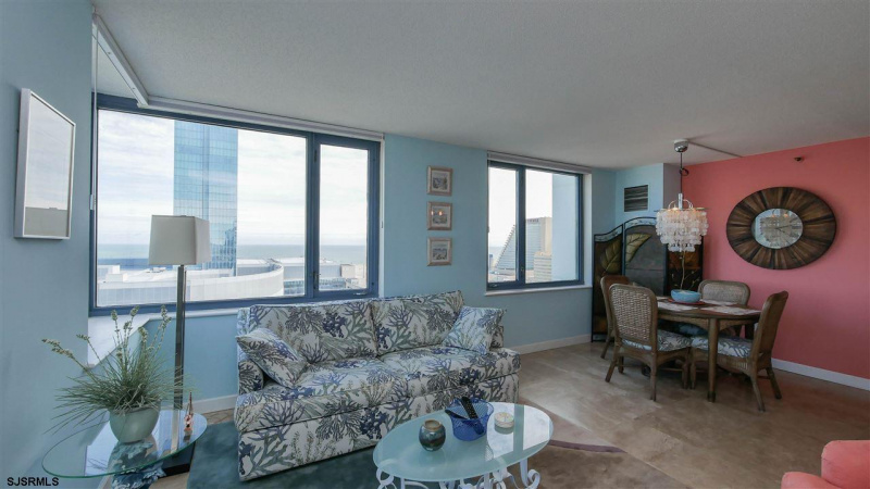 526 Pacific, Atlantic City, New Jersey 08401, 2 Bedrooms Bedrooms, 7 Rooms Rooms,2 BathroomsBathrooms,Condominium,For Sale,Pacific,538132