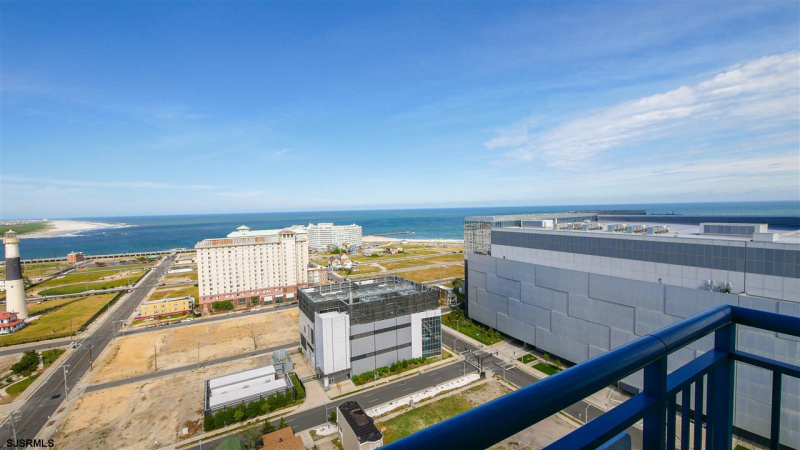 526 Pacific, Atlantic City, New Jersey 08401, 2 Bedrooms Bedrooms, 7 Rooms Rooms,2 BathroomsBathrooms,Condominium,For Sale,Pacific,538132