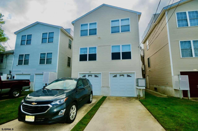 444 Asbury Ave, Ocean City, New Jersey 08226, 3 Bedrooms Bedrooms, 7 Rooms Rooms,2 BathroomsBathrooms,Condominium,For Sale,Asbury Ave,542451