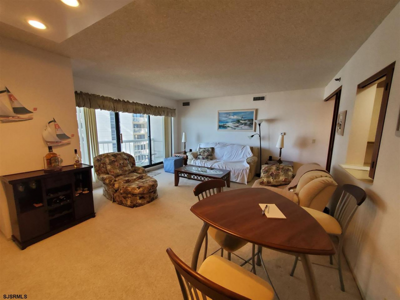 3101 Boardwalk, Atlantic City, New Jersey 08401, 1 Bedroom Bedrooms, 5 Rooms Rooms,1 BathroomBathrooms,Condominium,For Sale,Boardwalk,544274